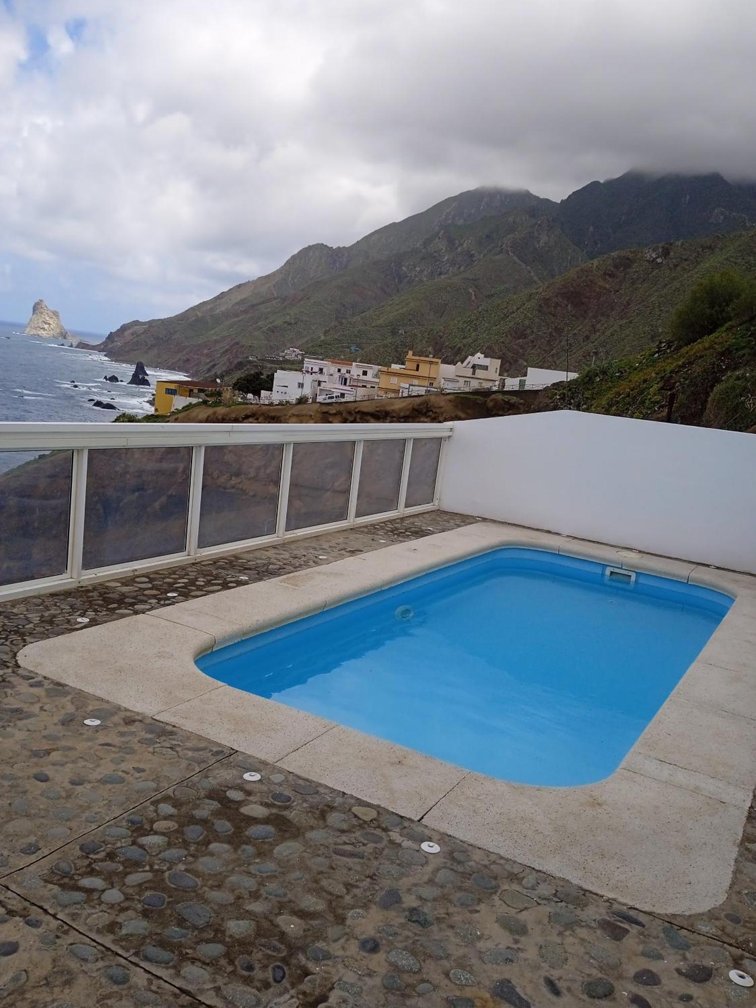 Casa Lucas Dos Almaciga